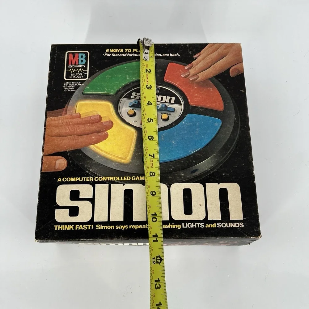 Vintage SIMON Electronic Game USA 1978 Milton Bradley Original Box